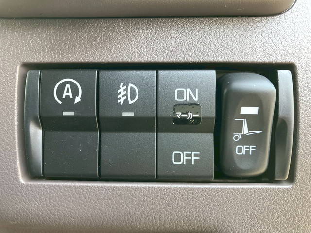 三菱ふそうキャンターアルミバン小型（2t・3t）[写真32]