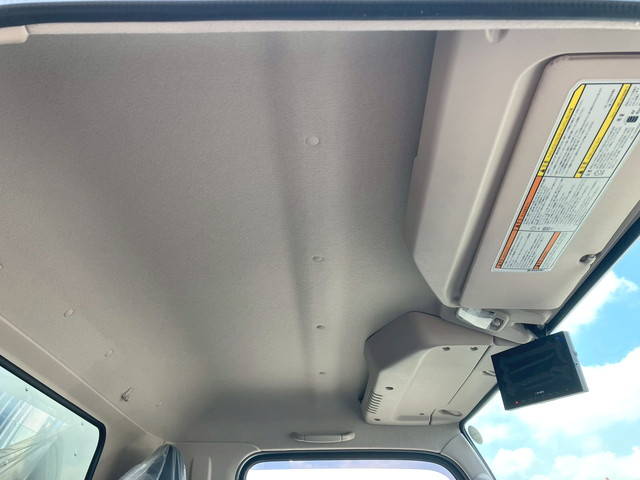 三菱ふそうキャンターアルミバン小型（2t・3t）[写真33]
