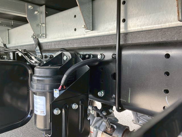 三菱ふそうキャンターアルミバン小型（2t・3t）[写真35]