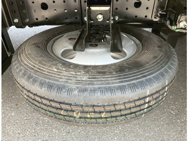 三菱ふそうキャンターアルミバン小型（2t・3t）[写真37]