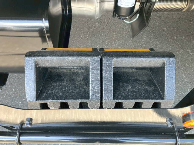 三菱ふそうキャンターアルミバン小型（2t・3t）[写真39]