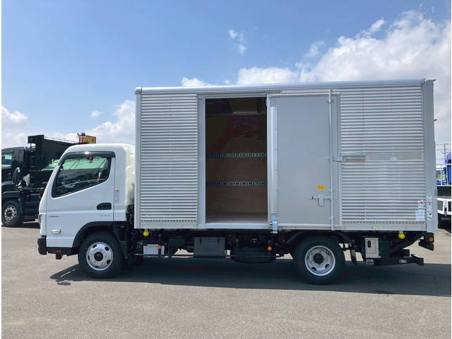 三菱ふそうキャンターアルミバン小型（2t・3t）[写真08]