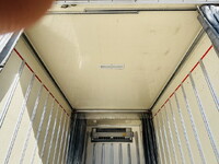 いすゞエルフ冷凍車（冷蔵車）小型（2t・3t）[写真12]