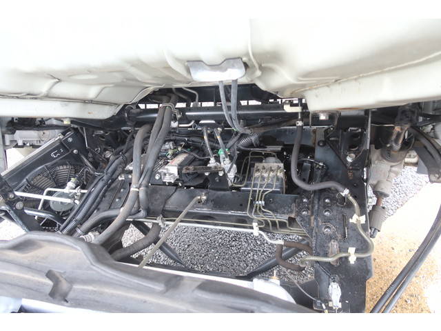 いすゞエルフ冷凍車（冷蔵車）小型（2t・3t）[写真13]