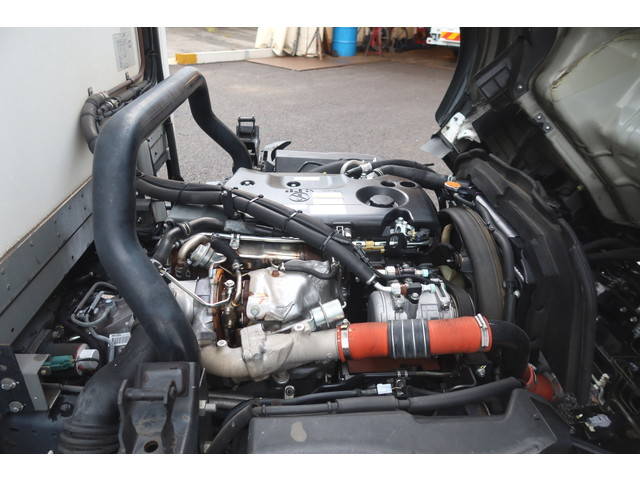 いすゞエルフ冷凍車（冷蔵車）小型（2t・3t）[写真14]