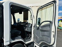 いすゞエルフ冷凍車（冷蔵車）小型（2t・3t）[写真27]