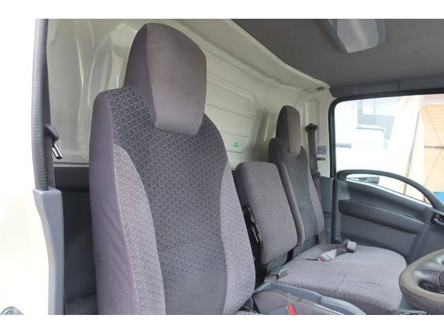 いすゞエルフ冷凍車（冷蔵車）小型（2t・3t）[写真27]