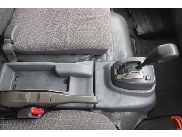 いすゞエルフ冷凍車（冷蔵車）小型（2t・3t）[写真29]