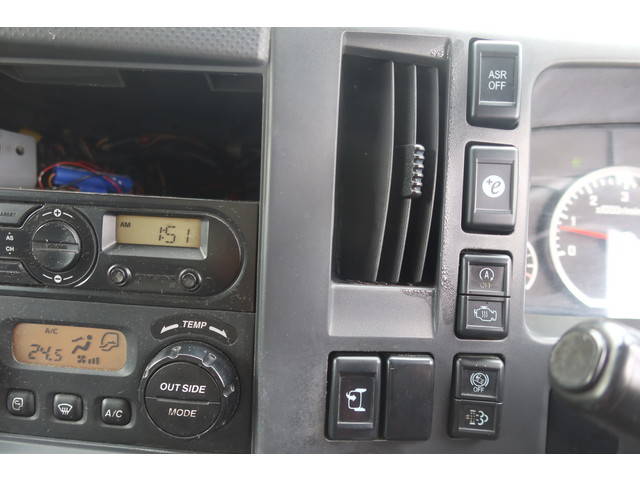 いすゞエルフ冷凍車（冷蔵車）小型（2t・3t）[写真30]