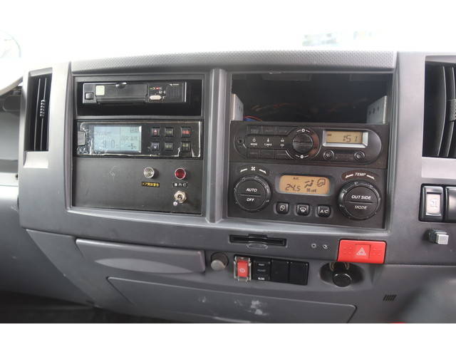 いすゞエルフ冷凍車（冷蔵車）小型（2t・3t）[写真31]