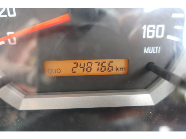 いすゞエルフ冷凍車（冷蔵車）小型（2t・3t）[写真33]