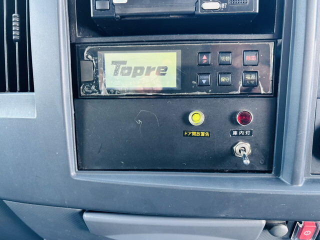 いすゞエルフ冷凍車（冷蔵車）小型（2t・3t）[写真34]