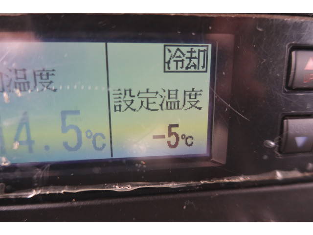 いすゞエルフ冷凍車（冷蔵車）小型（2t・3t）[写真38]
