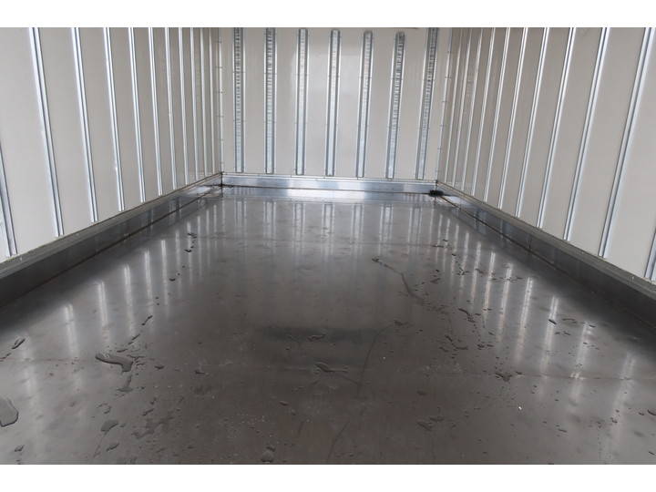 いすゞエルフ冷凍車（冷蔵車）小型（2t・3t）[写真10]