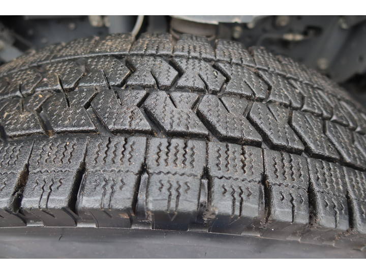 いすゞエルフ冷凍車（冷蔵車）小型（2t・3t）[写真13]