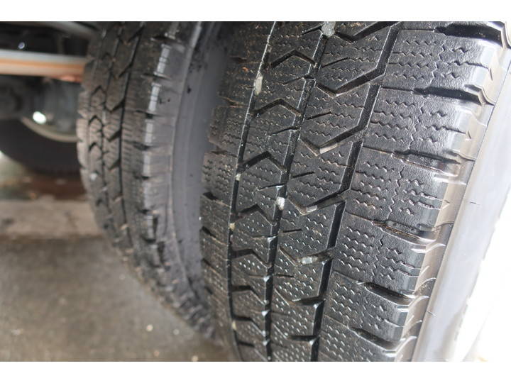 いすゞエルフ冷凍車（冷蔵車）小型（2t・3t）[写真19]