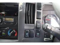 いすゞエルフ冷凍車（冷蔵車）小型（2t・3t）[写真31]