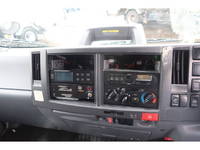 いすゞエルフ冷凍車（冷蔵車）小型（2t・3t）[写真32]