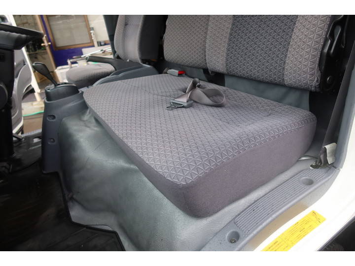 いすゞエルフ冷凍車（冷蔵車）小型（2t・3t）[写真37]