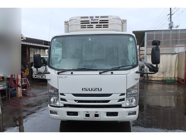 いすゞエルフ冷凍車（冷蔵車）小型（2t・3t）[写真04]