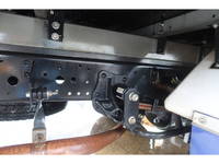 いすゞエルフ冷凍車（冷蔵車）小型（2t・3t）[写真19]