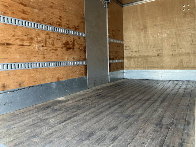 日野デュトロアルミバン小型（2t・3t）[写真13]