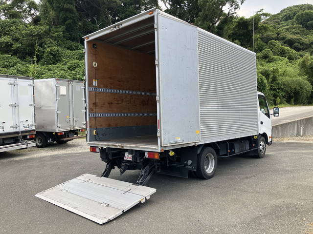 日野デュトロアルミバン小型（2t・3t）[写真02]