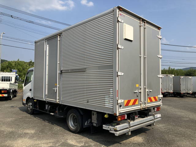 日野デュトロアルミバン小型（2t・3t）[写真04]