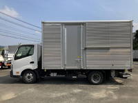 日野デュトロアルミバン小型（2t・3t）[写真06]