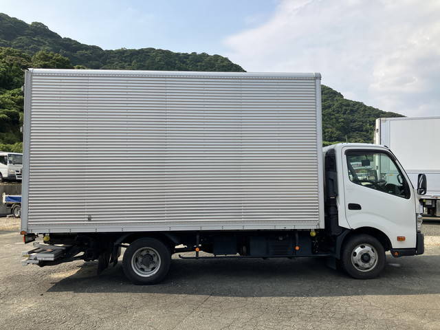 日野デュトロアルミバン小型（2t・3t）[写真07]