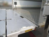 日野デュトロ冷凍車（冷蔵車）小型（2t・3t）[写真11]