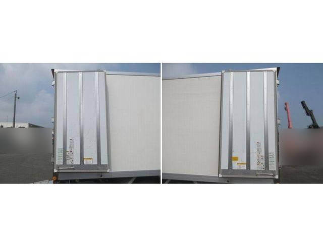 日野デュトロ冷凍車（冷蔵車）小型（2t・3t）[写真13]