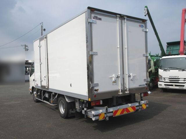 日野デュトロ冷凍車（冷蔵車）小型（2t・3t）[写真02]