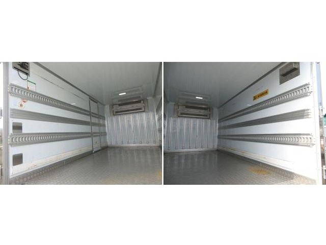 日野デュトロ冷凍車（冷蔵車）小型（2t・3t）[写真20]