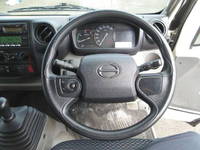 日野デュトロ冷凍車（冷蔵車）小型（2t・3t）[写真37]