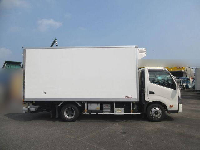 日野デュトロ冷凍車（冷蔵車）小型（2t・3t）[写真06]