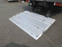 日野デュトロ冷凍車（冷蔵車）小型（2t・3t）[写真09]