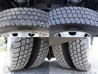 いすゞエルフ冷凍車（冷蔵車）小型（2t・3t）[写真12]