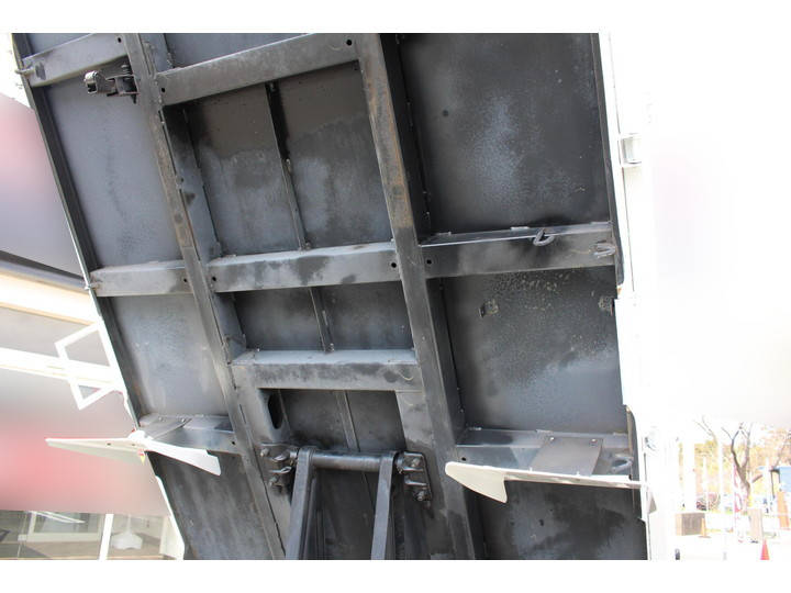 三菱ふそうキャンター深ダンプ（土砂禁ダンプ）小型（2t・3t）[写真15]