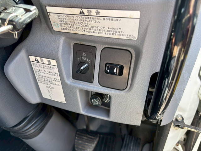 三菱ふそうキャンター深ダンプ（土砂禁ダンプ）小型（2t・3t）[写真32]