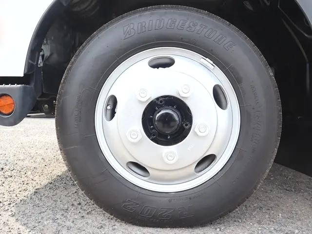 日野デュトロ平ボディ小型（2t・3t）[写真26]