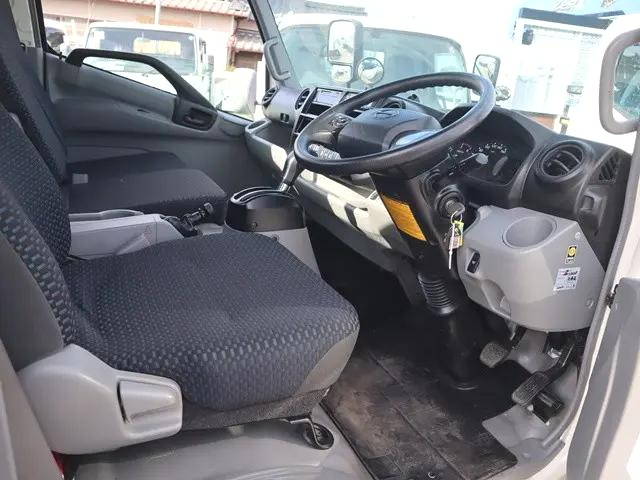 日野デュトロ平ボディ小型（2t・3t）[写真31]