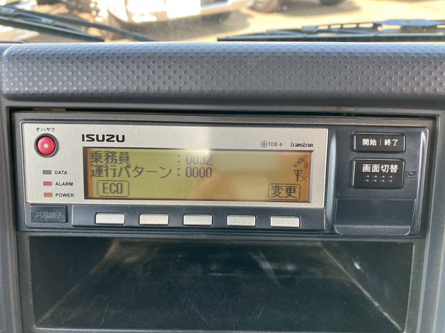 いすゞエルフクレーン4段小型（2t・3t）[写真19]