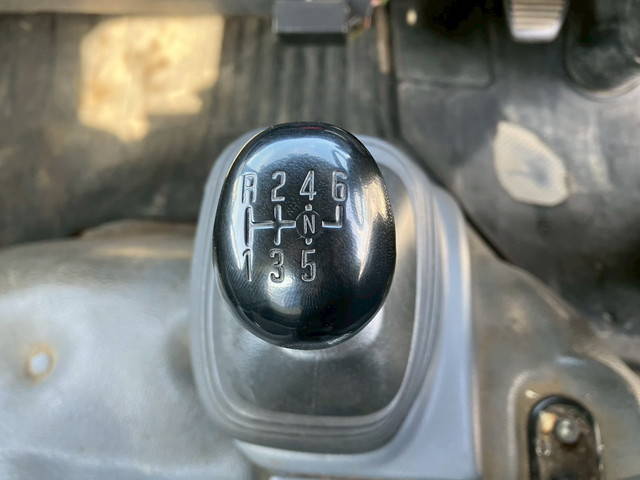 いすゞエルフクレーン4段小型（2t・3t）[写真23]