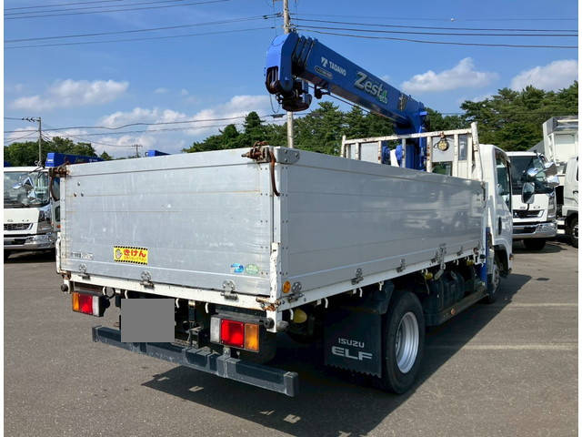 いすゞエルフクレーン4段小型（2t・3t）[写真04]