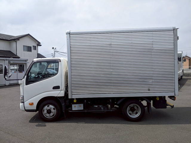 日野デュトロアルミバン小型（2t・3t）[写真11]