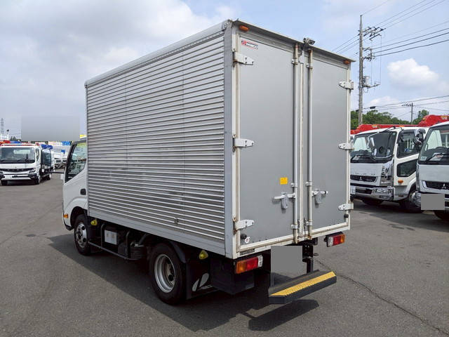 日野デュトロアルミバン小型（2t・3t）[写真02]