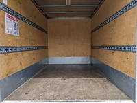 日野デュトロアルミバン小型（2t・3t）[写真09]