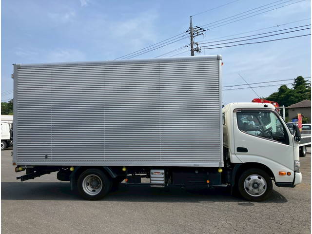 日野デュトロアルミバン小型（2t・3t）[写真13]