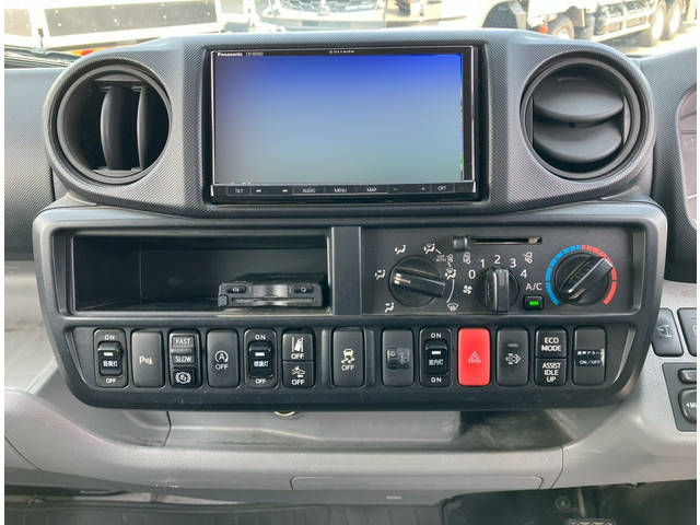 日野デュトロアルミバン小型（2t・3t）[写真26]